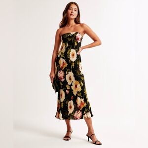 *BRAND NEW* Giselle Pleat Release Midi Dress from Abercrombie